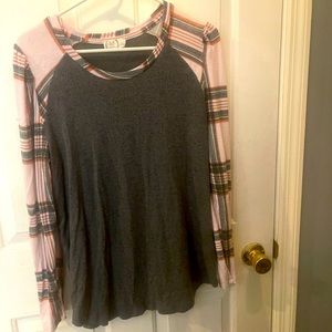 Maurices large 24 /7 extra soft shirt